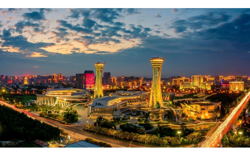 山東原實(shí)科技，煥彩濰坊樓體夜景亮化工程