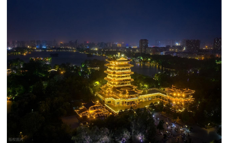 光影泉城，璀璨之夜&mdash;&mdash;濟(jì)南夜景亮化工程點(diǎn)亮城市新名片